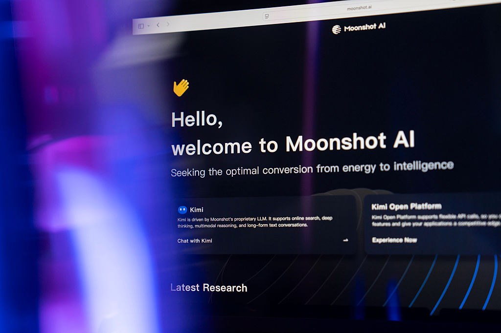 Algorithmic Warfare: US Redefines AI Distillation as Industrial Espionage